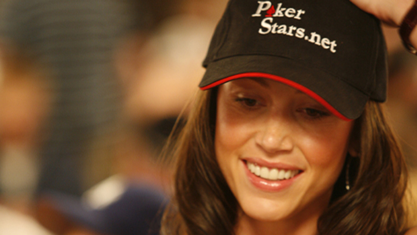 Famous Gamblers - Shannon Elizabeth